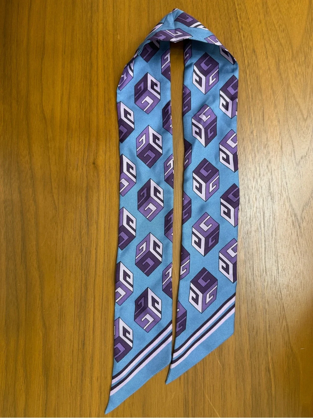 Authentic Gucci Blue & Purple Geometric Silk Ribbon Scarf